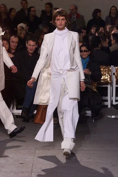 Look 2